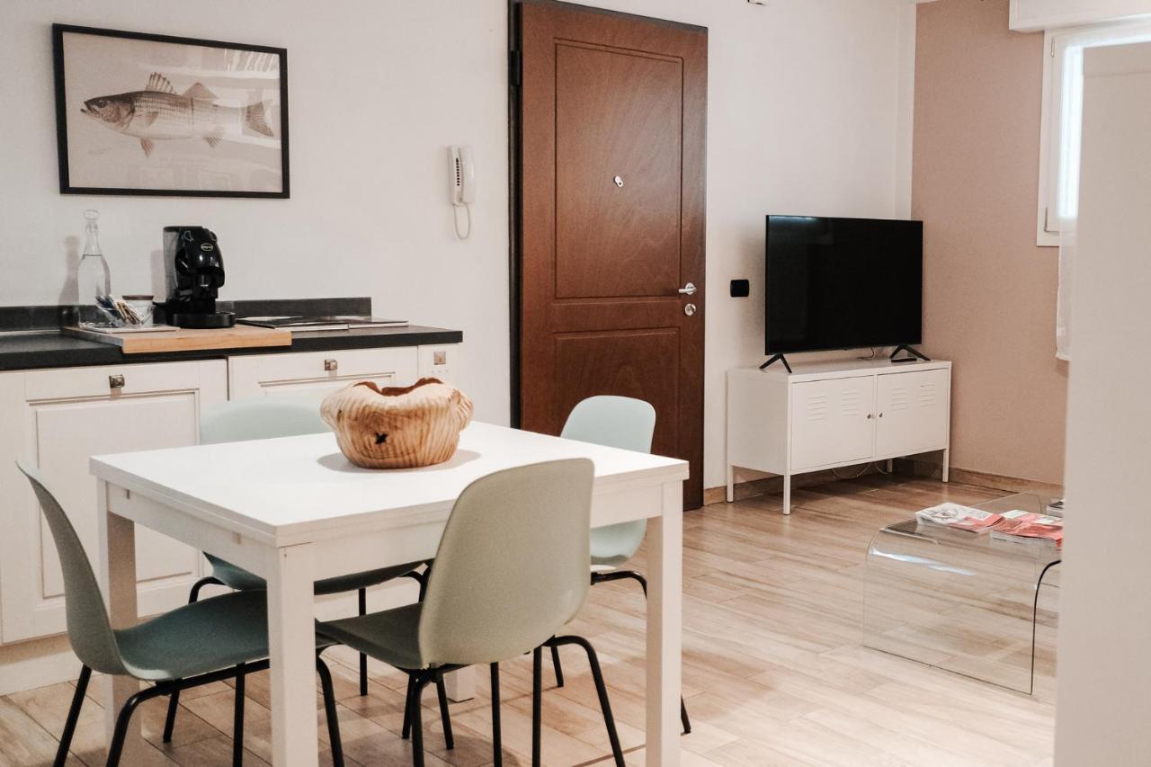 Tra Le Case Di Reggio - Passo Buole Reggio Emilia Exterior foto